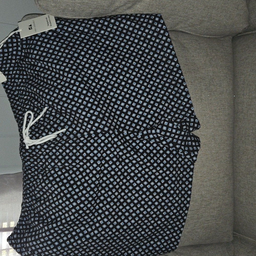 Men Swimming Trunks - Picture 2 of 6
